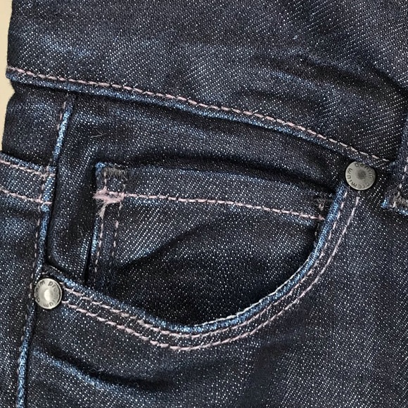 Paige Hidden Hills in Super Black Sea Jeans - Picture 4 of 8